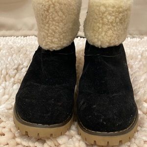 Faux sheep lined booties